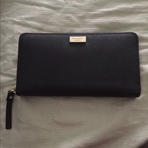 Black Wallet